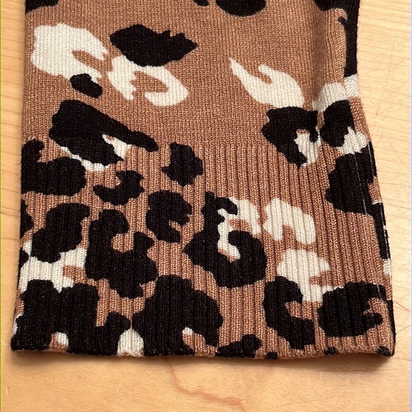 Cache 2-Pc Sweater Set - Tube Top Sz L & Shrug Sz XL - Picture 11 of 15